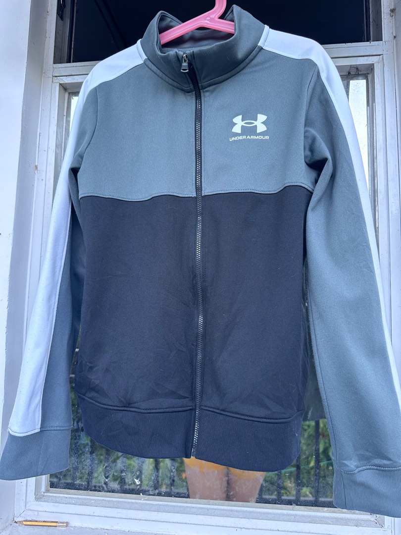Under armor top youth jacket