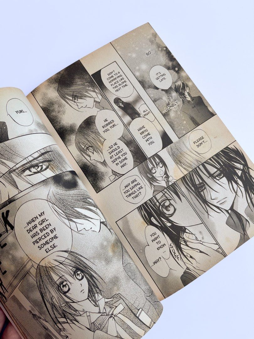 Vampire Knight Volume 1 (English) (Category: Comics & Manga) located in San Pedro. Submitted by firstblush (Listing ID 1250234326, Image 3). Description: Typical wear due to age, such as small dings to the cover etc, and the pages are yellowed but intact and clean..