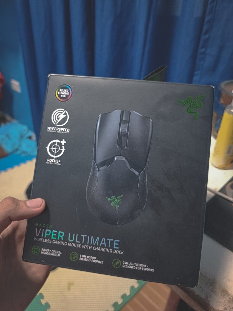 Viper Ultimate FS/FT for superlight (Category: Mouse & Mousepads) located in Manila. Submitted by justinthegreat53 (Listing ID 1250276975, Image 1). Description: Trade for superlight in medyo new condition 3 months used With charging dock Can do lalamove .