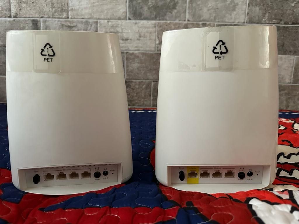 WiFi Router ORBI RBR40 with RBS40 satellite, Computers & Tech, Parts