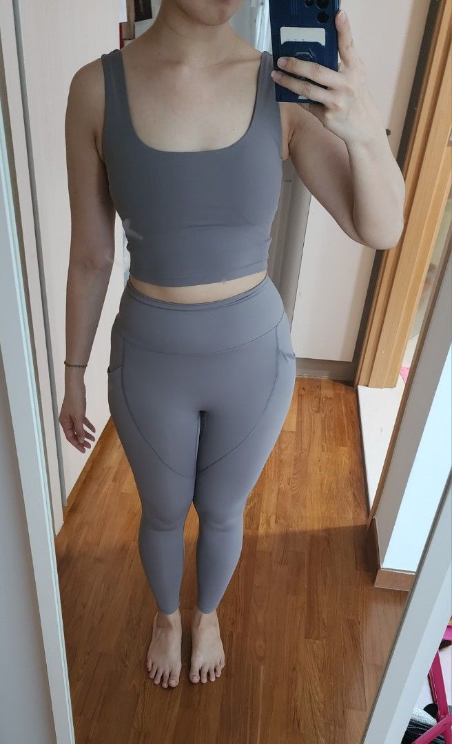 Yoga top discount and bottom set