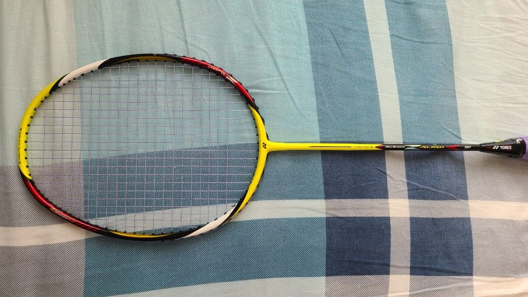 Yonex YY ArcSaber Z Slash羽毛球拍, 運動產品, 運動與體育