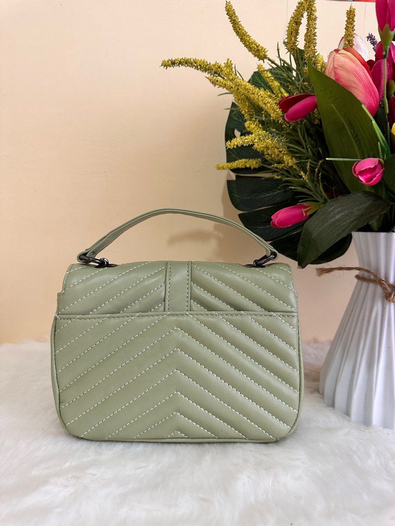 Y.S.L college bag (Category: Luxury Bags & Wallets) located in Caloocan City. Submitted by thrifter_mnl (Listing ID 1250197933, Image 2). Description: 🌸very nice in actual 🌸cute and handy.