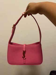 Ysl le 5 a 7 mini hobo bag, Women's Fashion, Bags & Wallets, Purses &  Pouches on Carousell