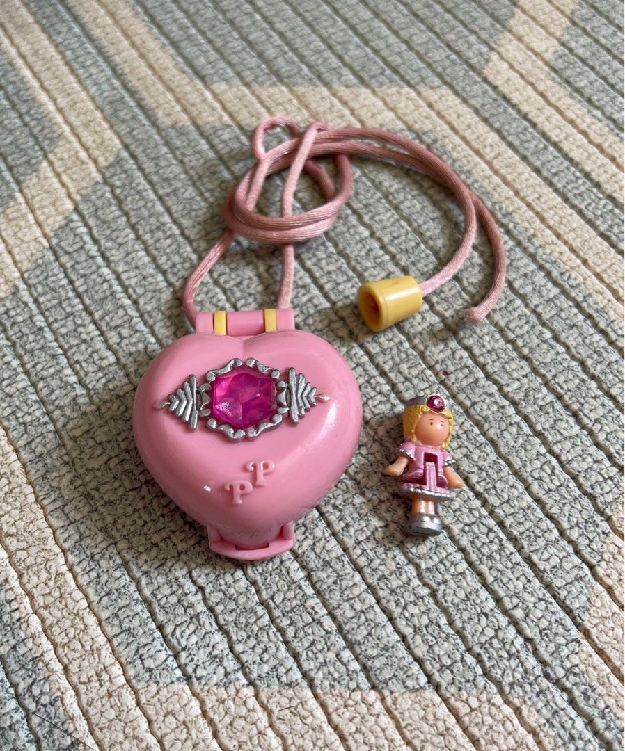 1992 Vintage Polly Pocket Pretty Present Locket Hobbies Toys