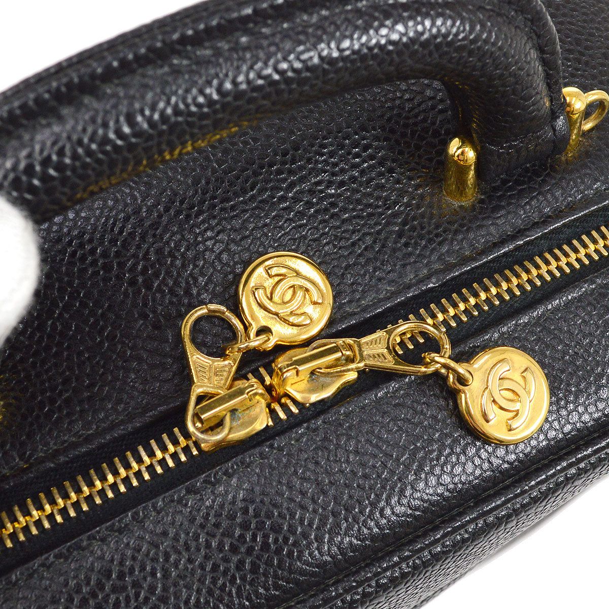 1996-1997 Lunch Box Vanity Bag in Caviar Leather,Gold Hardware Black Black,  Luxury, Bags & Wallets on Carousell