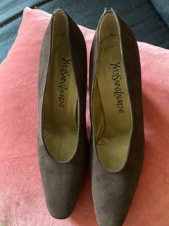 3” heels/ Velvet brown YSL  size 38.5”
