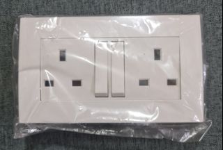 (Category: ) located in . Submitted by emi19 (Listing ID 1250542139, Image 1). Description: .