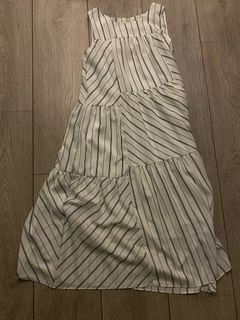 直條紋無袖洋裝