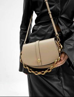(Category: ) located in . Submitted by shopper.gallery (Listing ID 1250513609, Image 1). Description: .