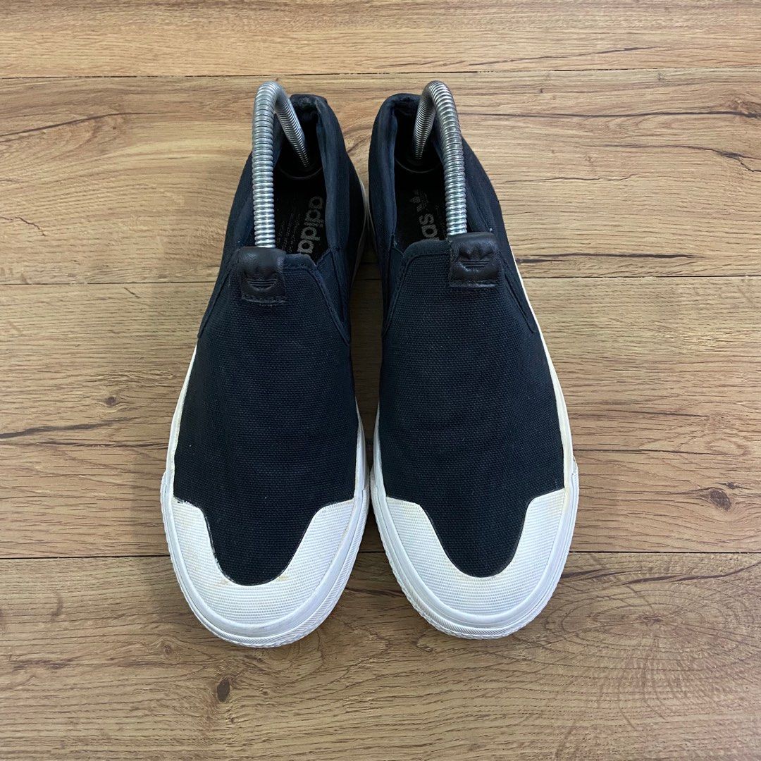 ADIDAS NIZZA SLIP ON 6uk Men s Fashion Footwear Sneakers on