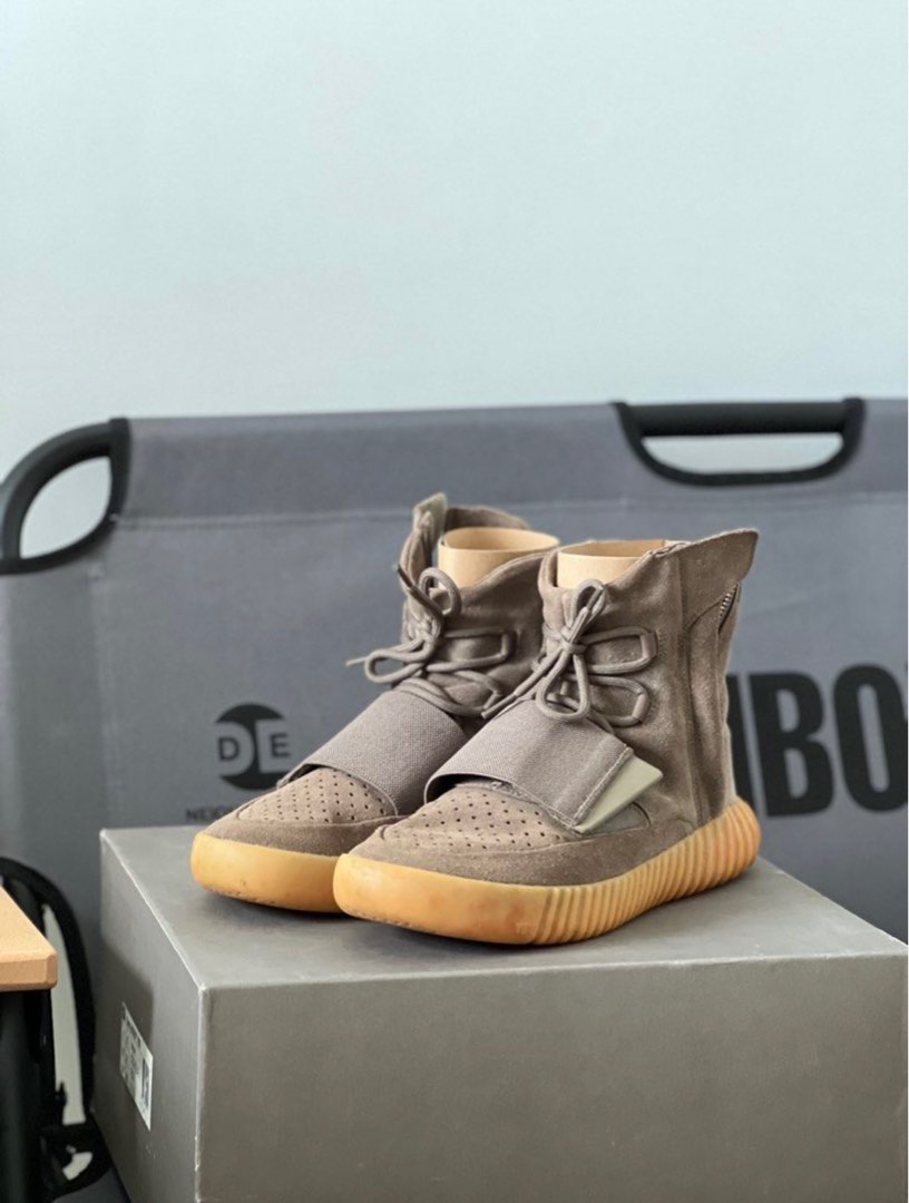 Adidas Yeezy 750, 男裝, 鞋, 波鞋- Carousell