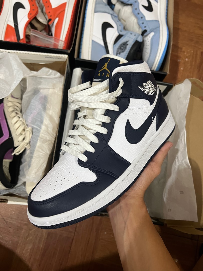 air jordan 1 mid obsidian metallic gold