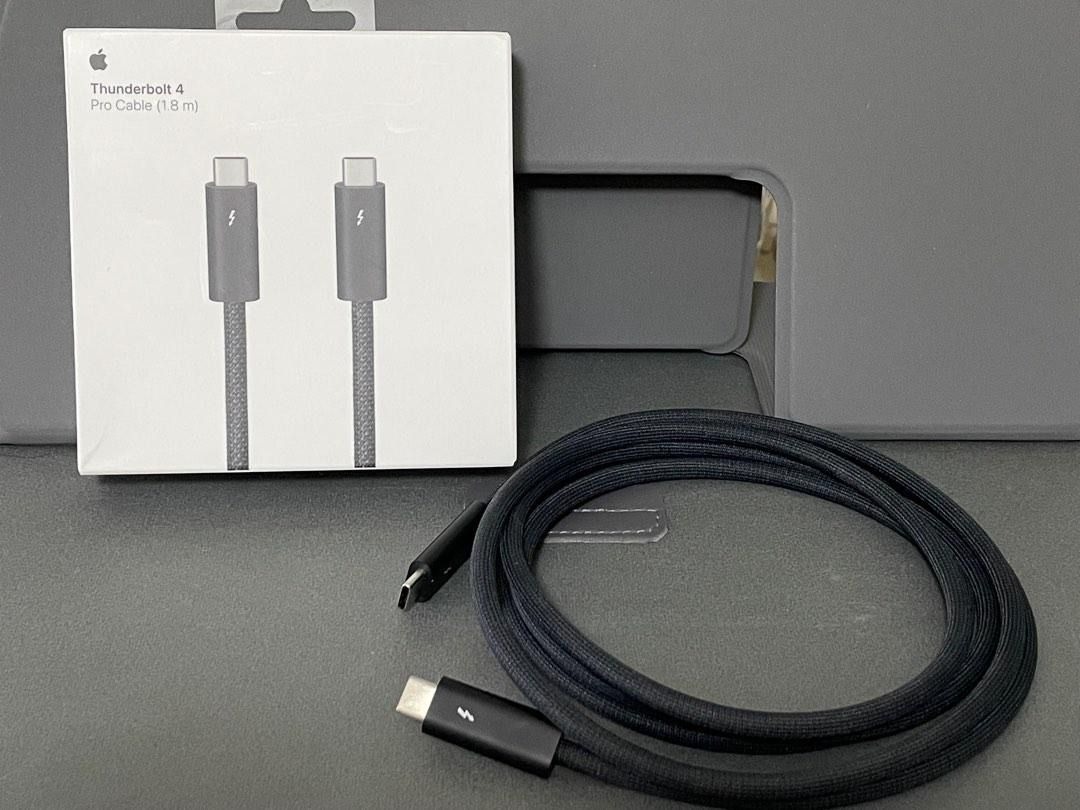 Thunderbolt 4 Pro Cable (1.8 m)