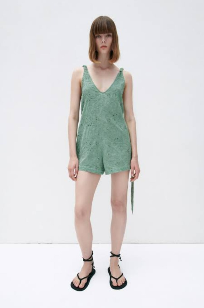 AUTH ZARA SAGE GREEN EMBROIDERED EYELET BELTED ROMPER SMALL MEDIUM