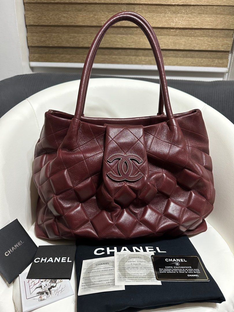 Chanel Black Patent Vinyl Coco Cabas XL Bag ○ Labellov ○ Buy and