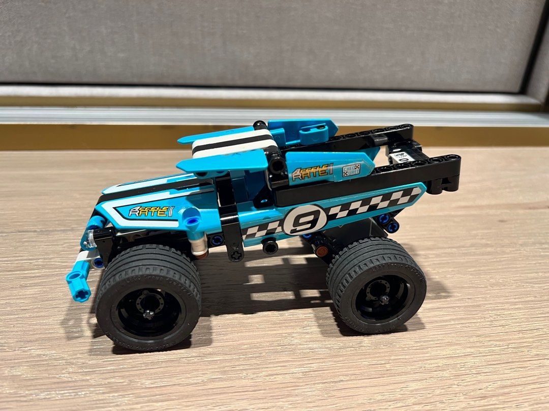 RETIRED LEGO Technic Stunt Truck 42059 Hobbies Toys Toys