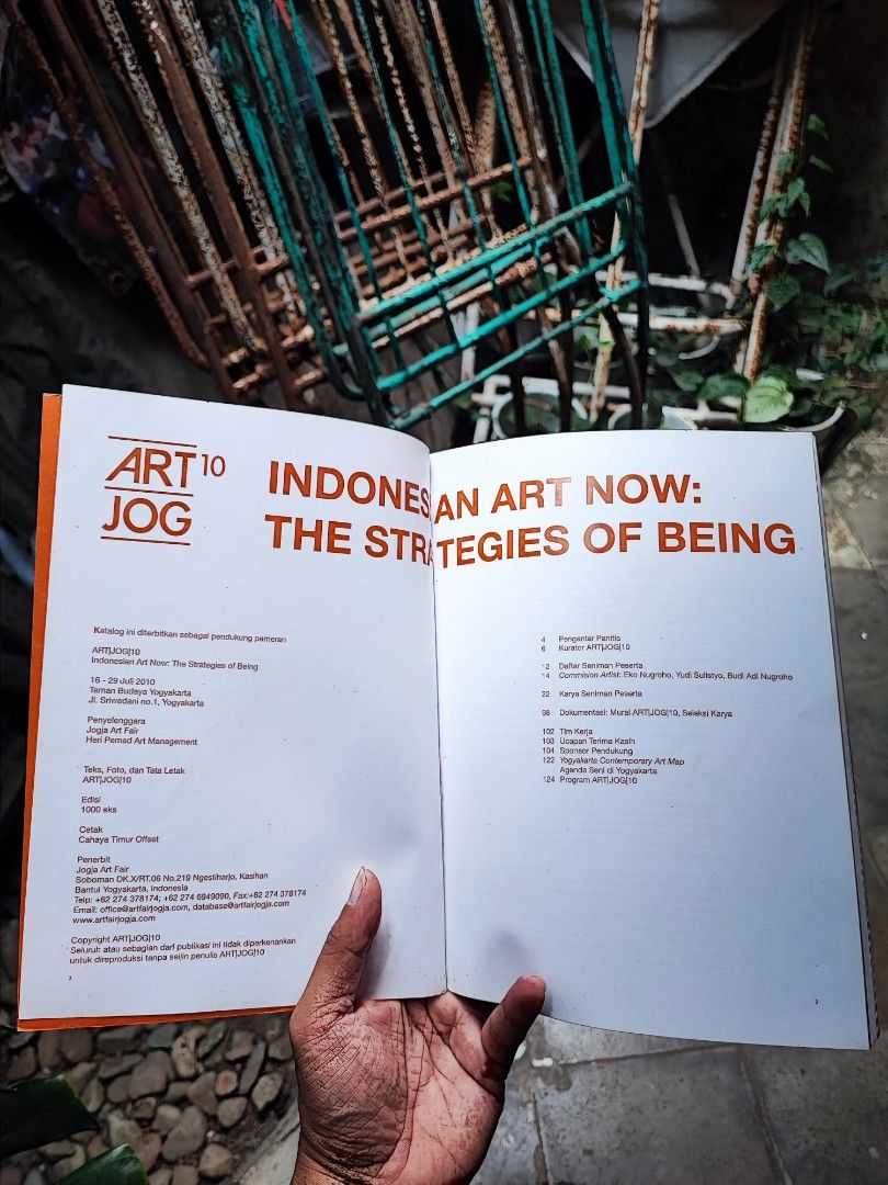 Buku Katalog Pameran Seni Art Jog 10 on Carousell