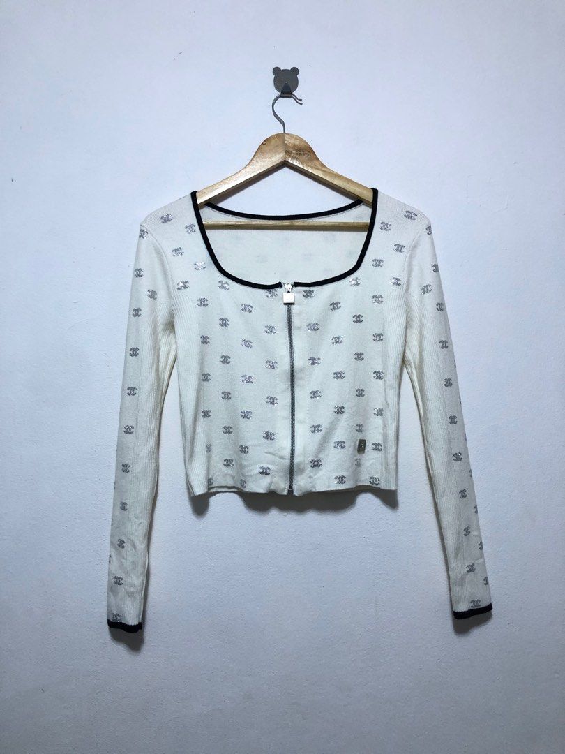 Chanel Crop Top Aop, Women's Fashion, Tops, Others Tops on Carousell