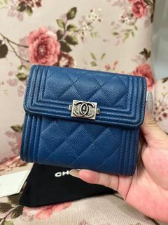 Chanel Long wallet green caviar, Luxury, Bags & Wallets on Carousell