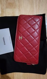 Rush sale ! Chanel zippy wallet