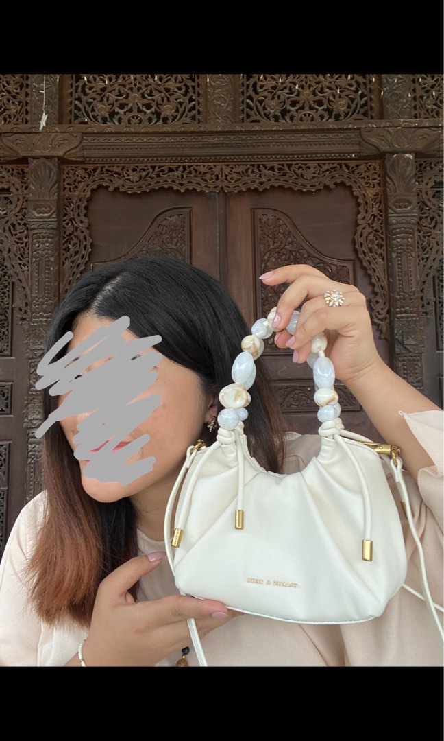 Charles and keith slouchy bag best sale