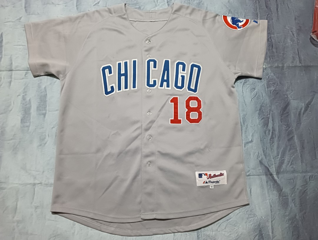 chicago cubs baseball jersey, Men's Fashion, Activewear on Carousell