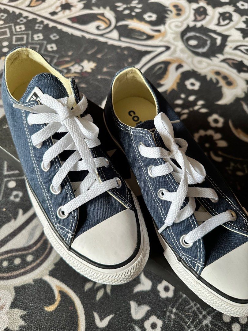 Navy converse size hot sale 3