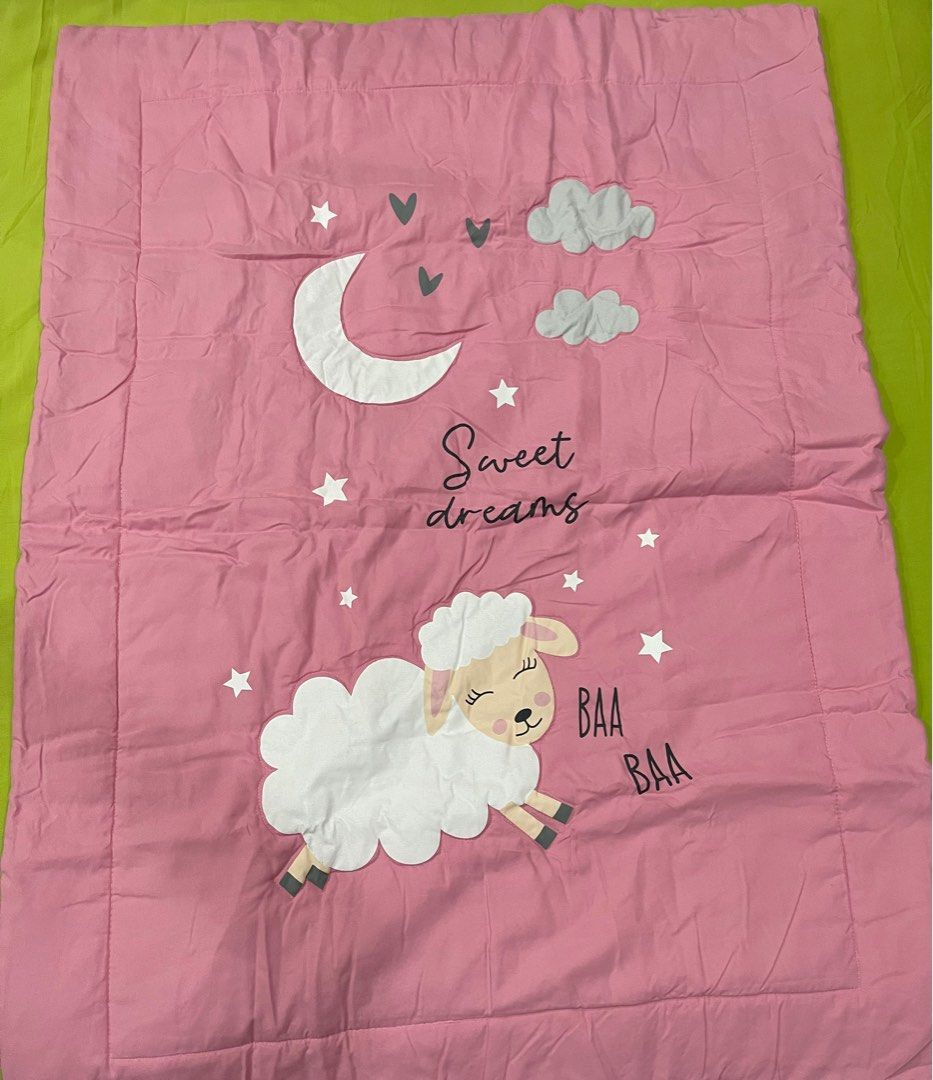 Crib Bedding (Category: Changing Mats & Accessories) located in Lipa City. Submitted by kayetperry (Listing ID 1250429942, Image 1). Description: .