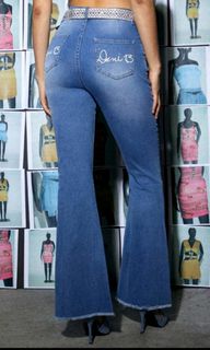 (Category: ) located in . Submitted by wardrobequeen2410 (Listing ID 1250437883, Image 1). Description: .