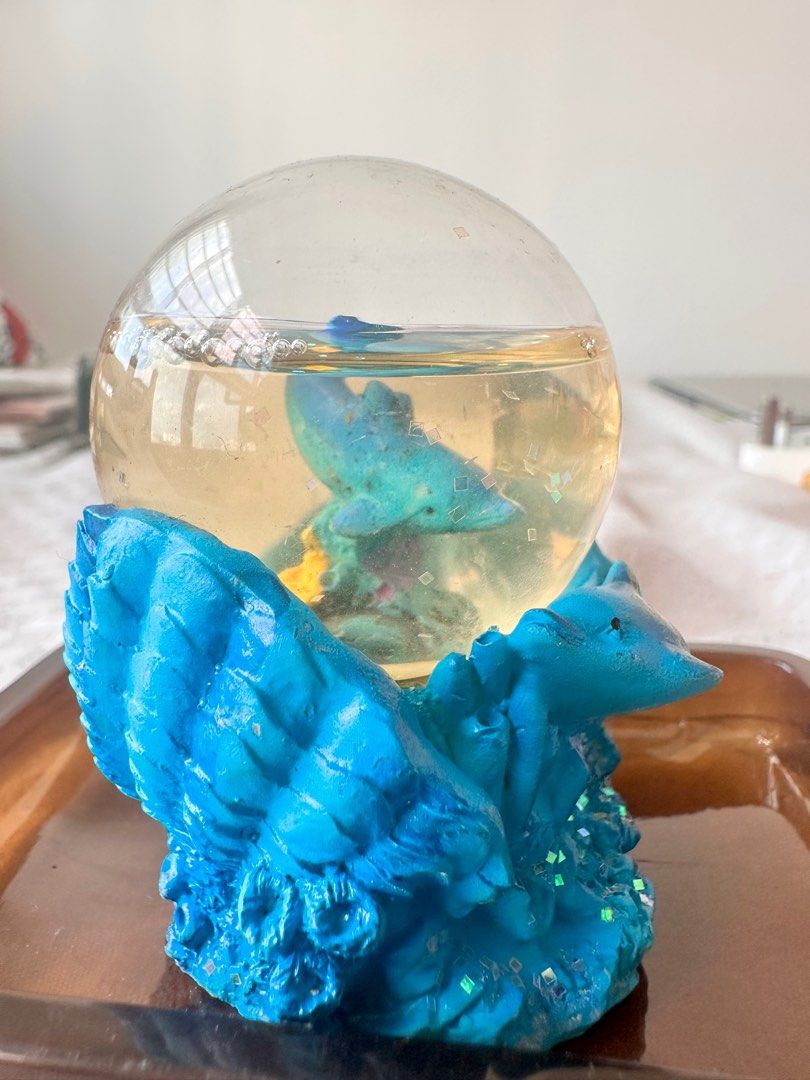 Display dolphin 3, Furniture & Home Living, Home Decor, Other Home