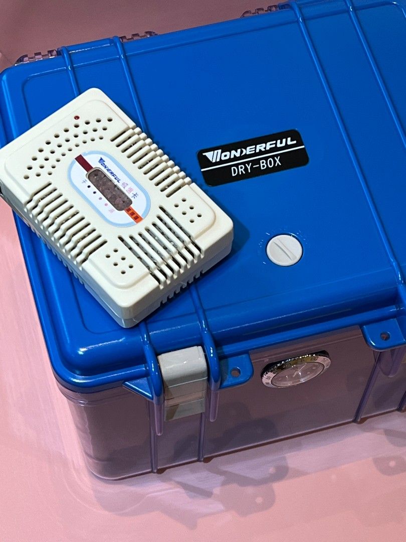 DSLR camera dry box, Photography, Photography Accessories, Dry Boxes