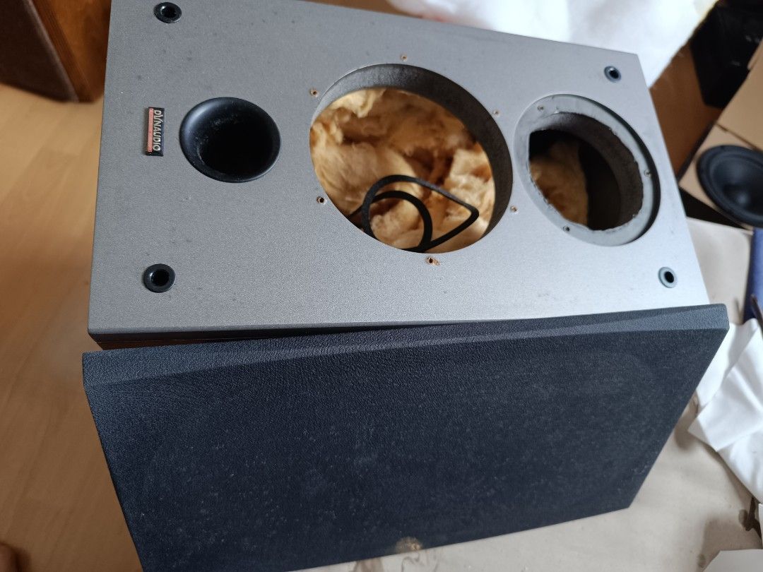 Dynaudio center speaker Audio, Soundbars, Speakers