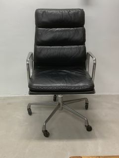 （分類：）位於 。 由 thishermit 提交（商品編號 1250543076，圖片 1）。簡介： 。