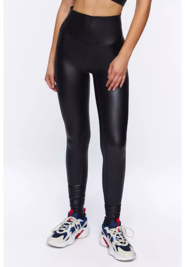 Forever 21 Bottoms Pants and Trousers : Buy Forever 21 Solid High-Rise Faux  Patent Leather Pants Online | Nykaa Fashion.