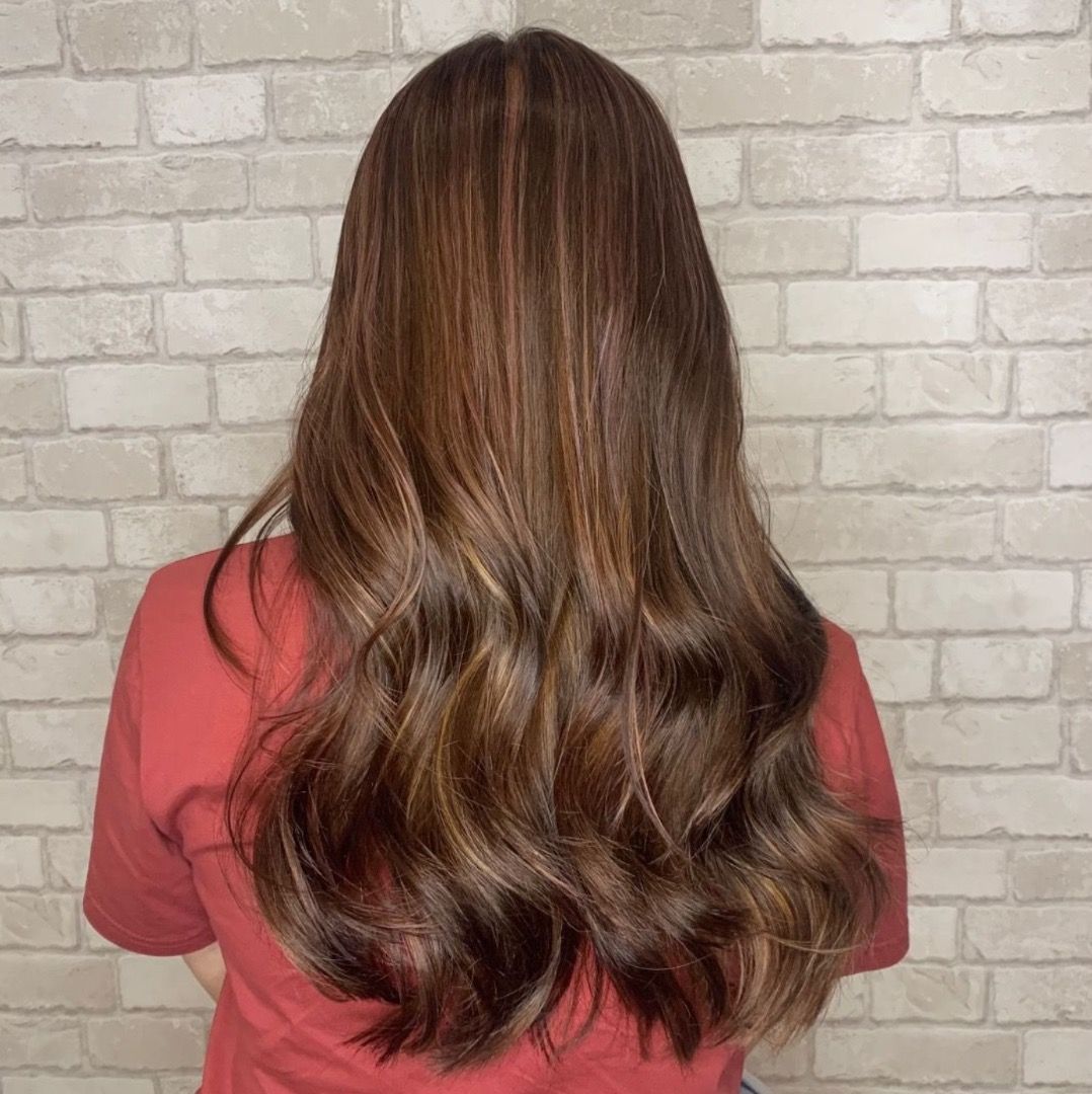Free long layered hair cut model, Free Items on Carousell