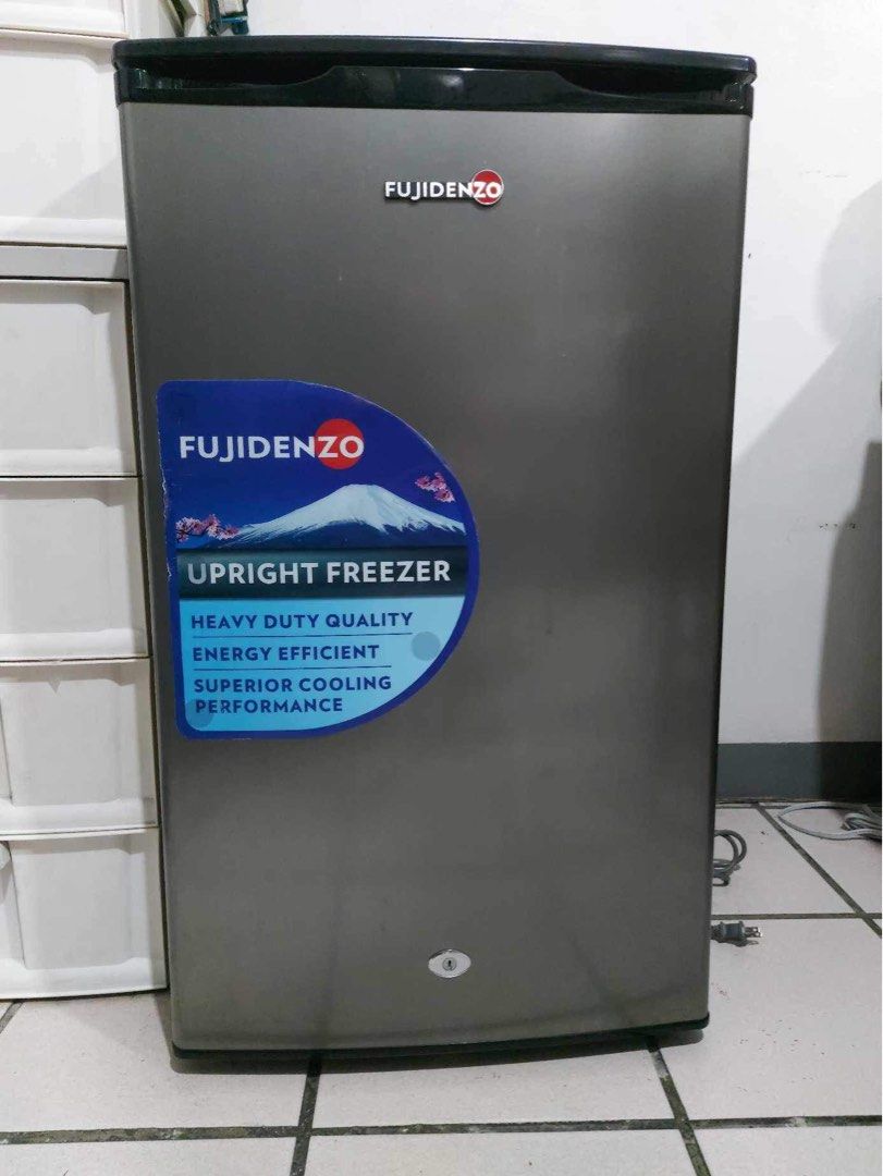 Fujidenzo 3.5 cu.ft. Upright Freezer UF35S, TV & Home Appliances