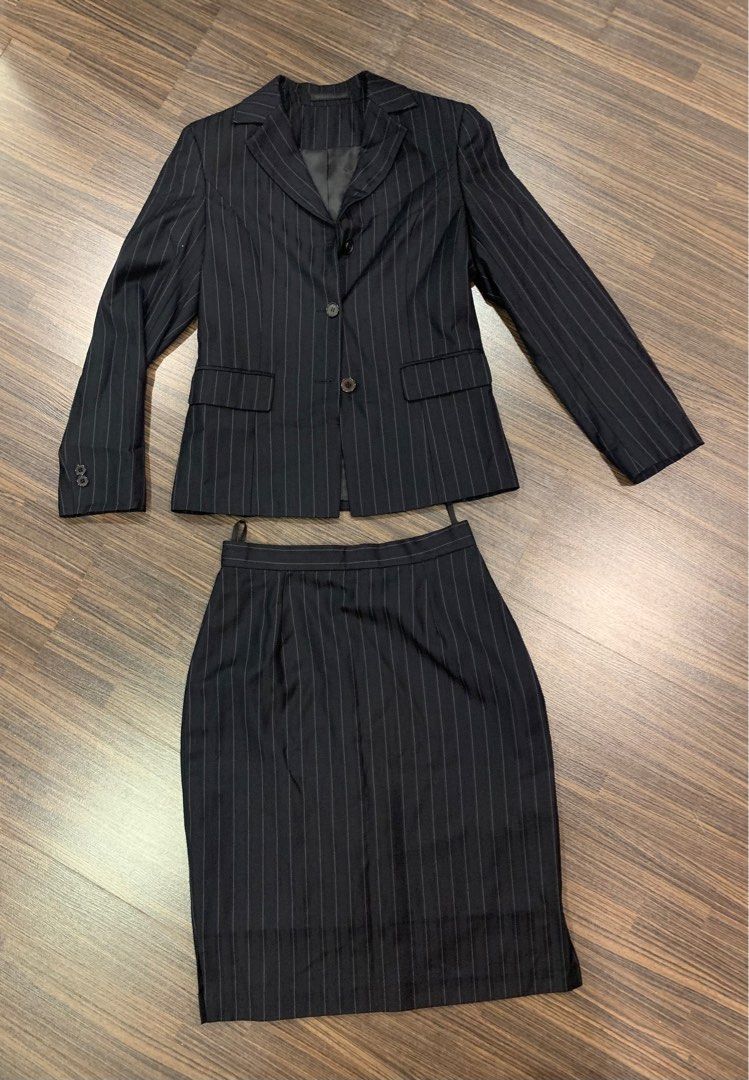 Armani shop skirt suit