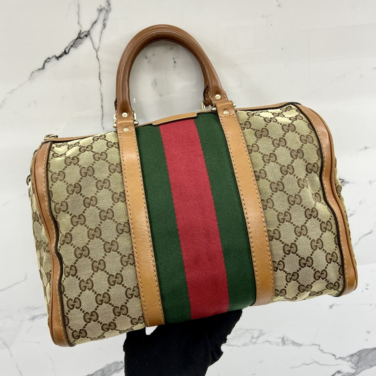 Gucci 247205 sales
