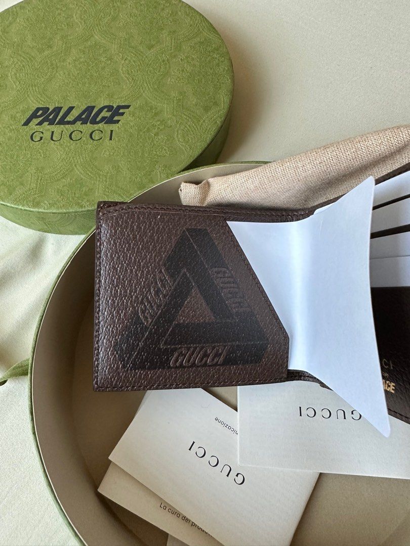 Palace x Gucci GG-P Bi-Fold Wallet Beige