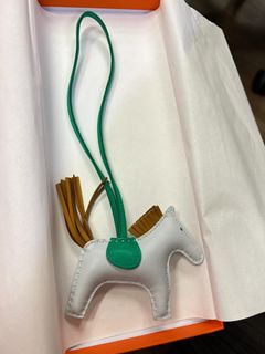 （分類：）位於 。 由 siu_chan 提交（商品編號 1250527943，圖片 1）。簡介： 。