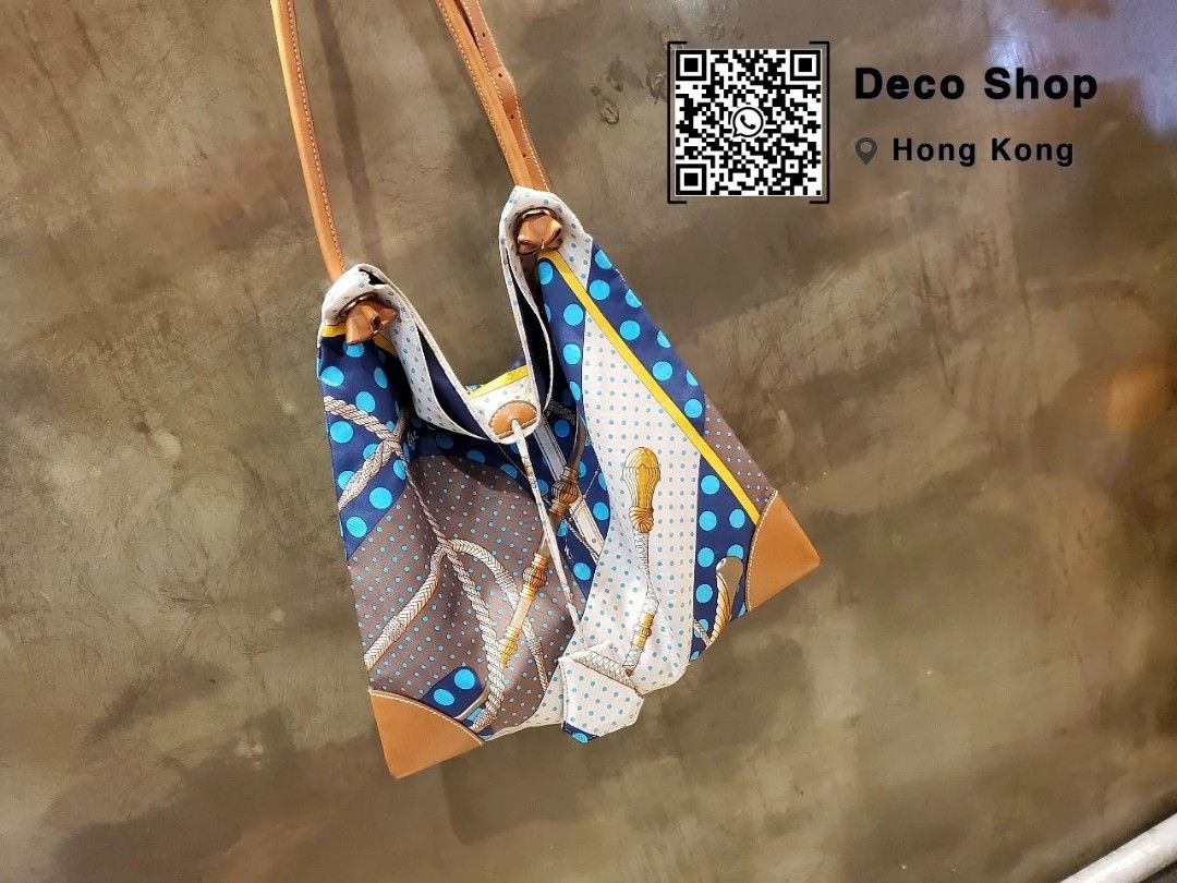 Hermes hot sale silk bag