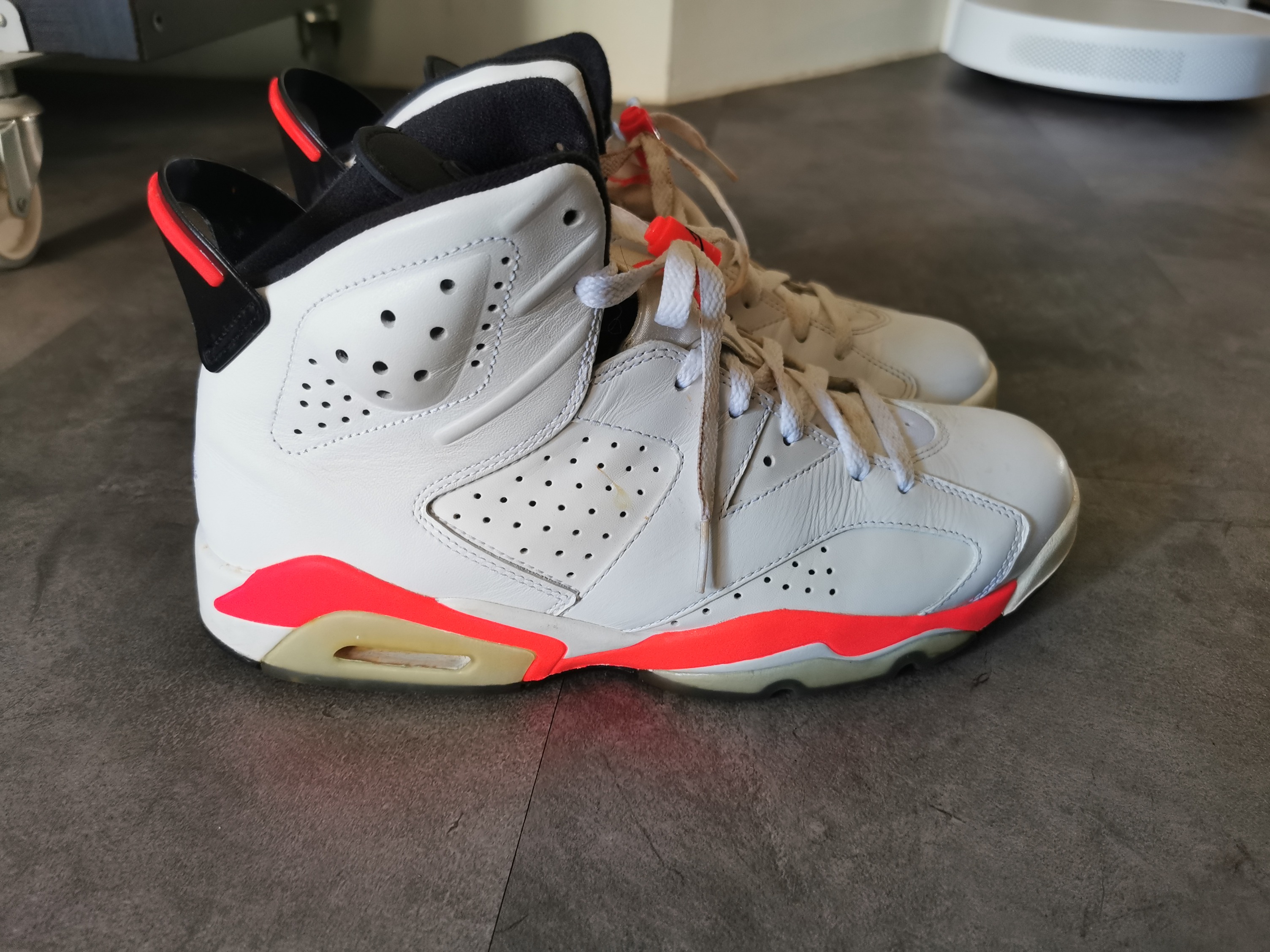 White store infrared 6