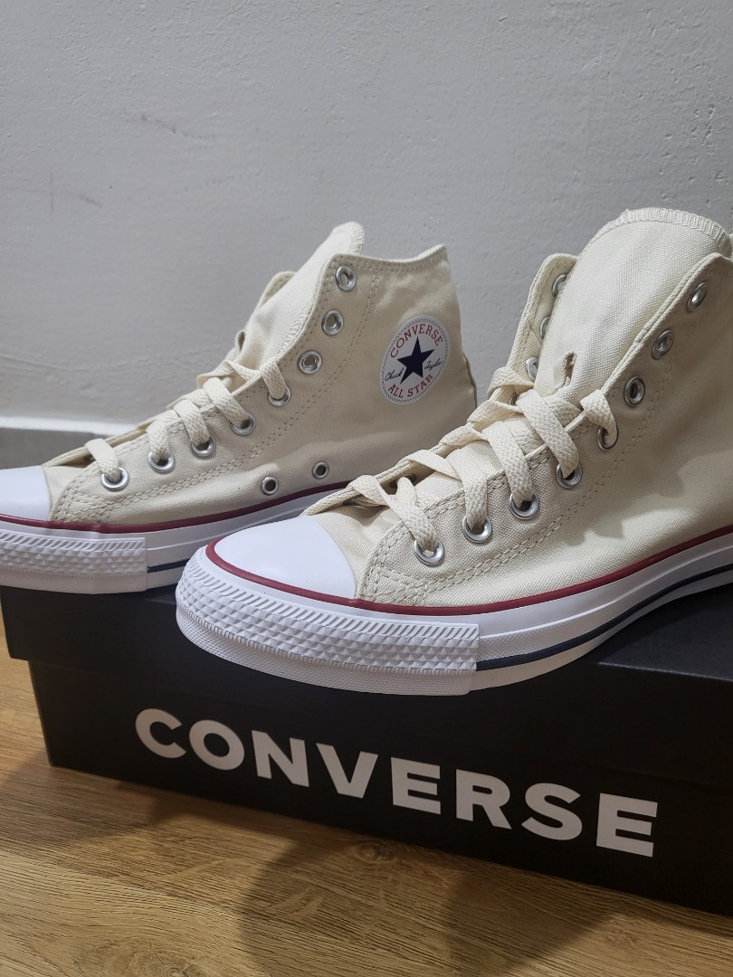 Kasut Converse, Women's Fashion, Footwear, Sneakers on Carousell