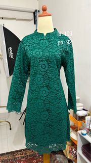 kebaya kurung brokat