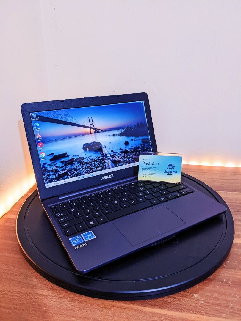 Laptop Murah Asus VivoBook 203MAH Intel Celeron RAM 2GB SSD 256GB