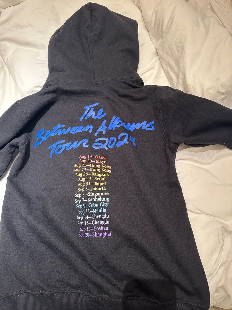Lauv sweatshirt shop