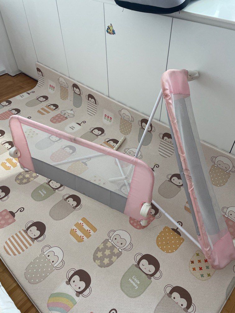 Lindam foldable children s bed guard side railing Babies Kids Baby Nursery Kids Furniture Bed Guards on Carousell