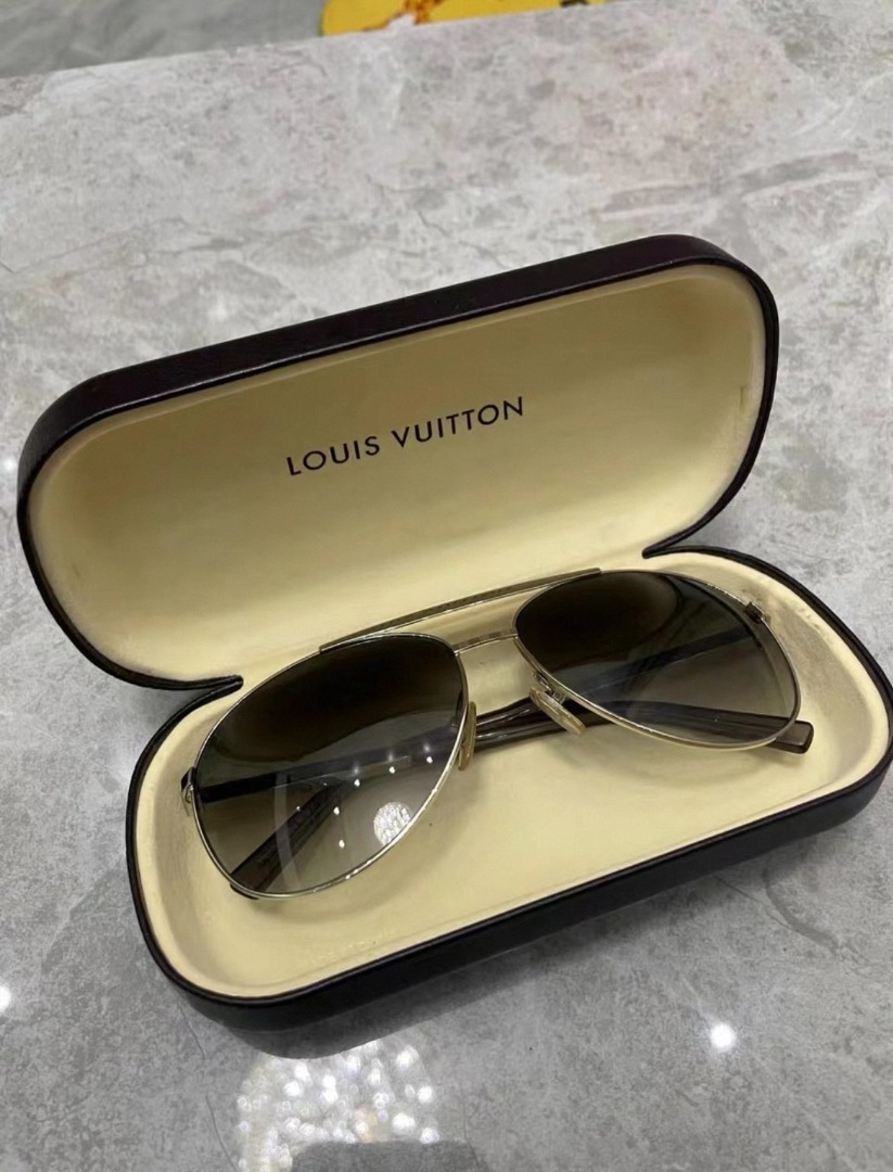 Louis Vuitton LV Waimea Sunglasses, Men's Fashion, Watches & Accessories,  Sunglasses & Eyewear on Carousell