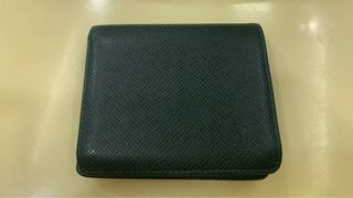 Louis Vuitton Leather Wallet 